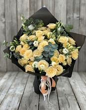 Букет цветов из:  Розы и Лизиантусы в Шаранге