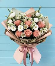 Букет цветов из:  Розы, Альстромерии и Лизиантусы в Шаранге