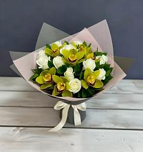 Букет цветов из:  Орхидеи и Розы в Шаранге