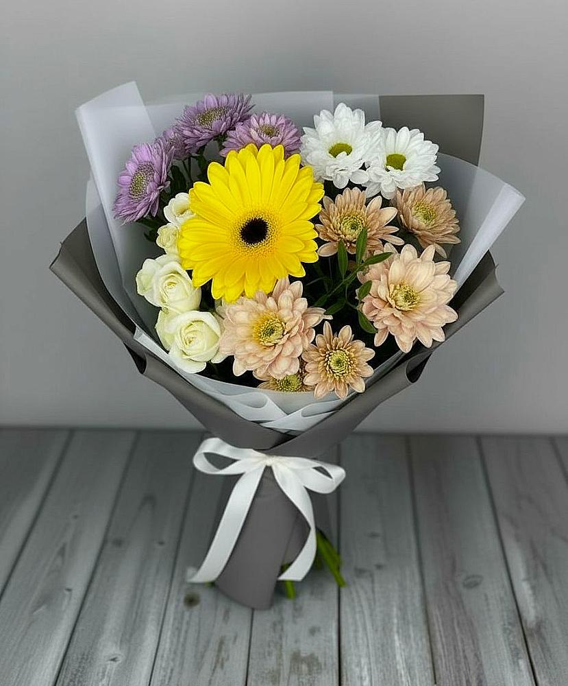 Букет цветов из: Розы, Герберы и Хризантемы в Шаранге
