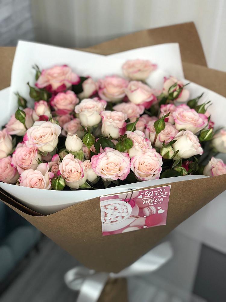 Букет цветов из: Розы в Шаранге