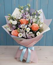 Букет цветов из:  Лизиантусы, Розы, Альстромерии и Гипсофила в Шаранге