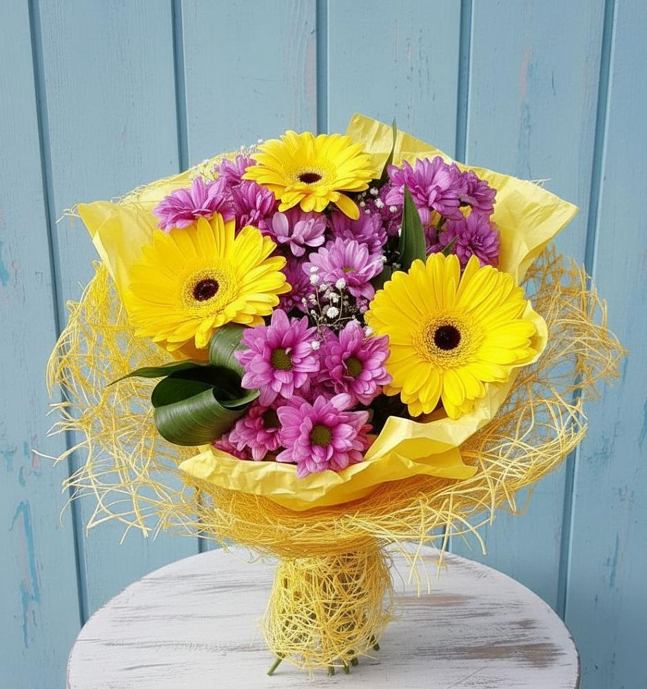 Букет цветов из: Хризантемы и Герберы в Шаранге