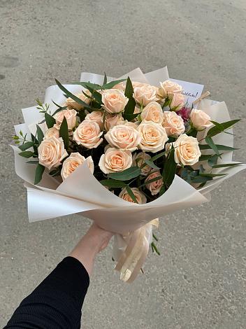 Букет Кремовые розы Латте в Шаранге