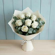 Букет Белые розы в Эвкалипте в Шаранге