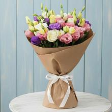Букет цветов из:  Лизиантусы в Шаранге