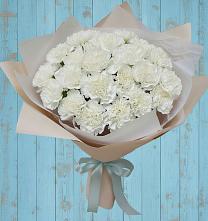 Букет цветов из:  Гвоздики в Шаранге