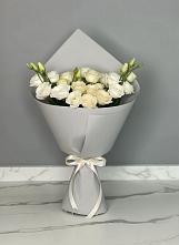 Букет цветов из:  Розы и Лизиантусы в Шаранге